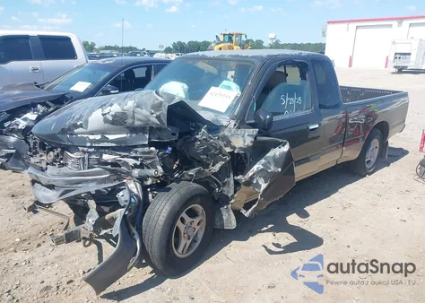 1999 Toyota Tacoma z USA, uszkodzony, nr VIN 4TAVL52N6XZ400925